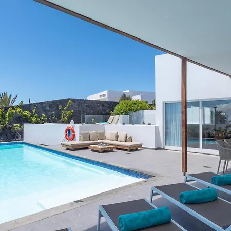 Ereza Royal Deluxe Hoopoe 103 Villa